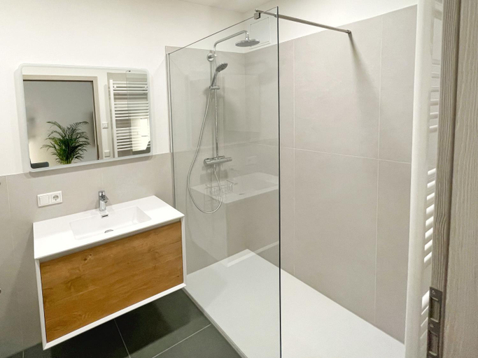 Bathroom 2, Haus Wehlen, Sächsische Schweiz-Osterzgebirge