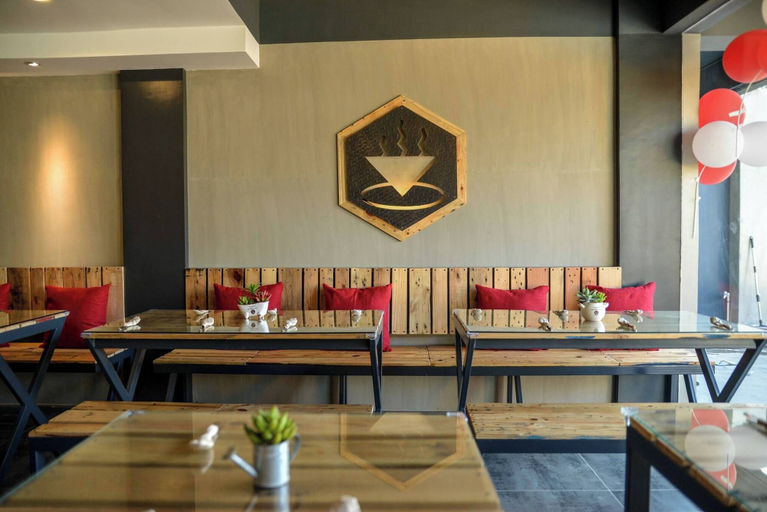 Food & Drinks 3, Bhive Hotel, Iloilo City
