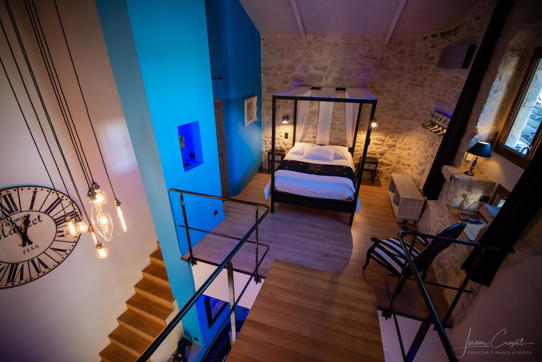 Bedroom 2, Logis de Cupidon, Drôme