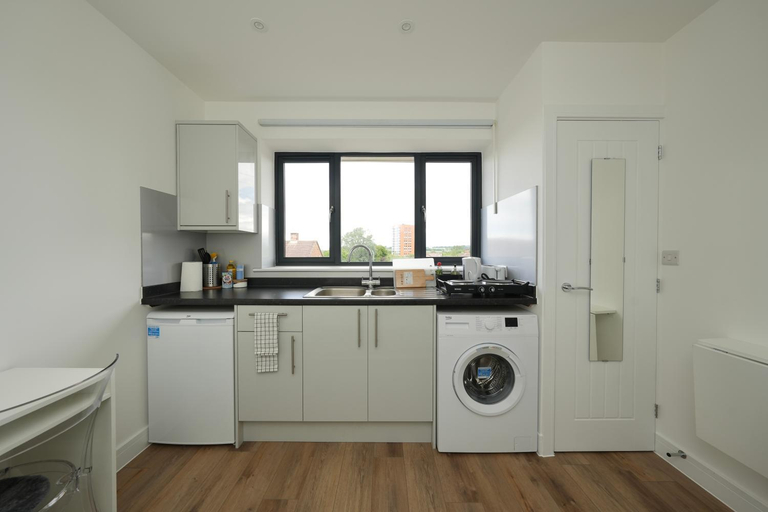 3, Derwent Avenue self-contained apartments in Headington, Oxfordshire