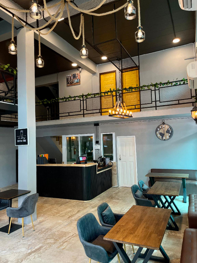 Public Area 4, Friends Station Tukkom Hostel & Cafe, Pattaya