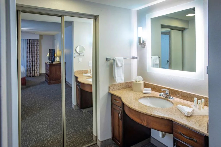 Bathroom 5, PENSACOLA SUITES HOTEL by IHG, Escambia