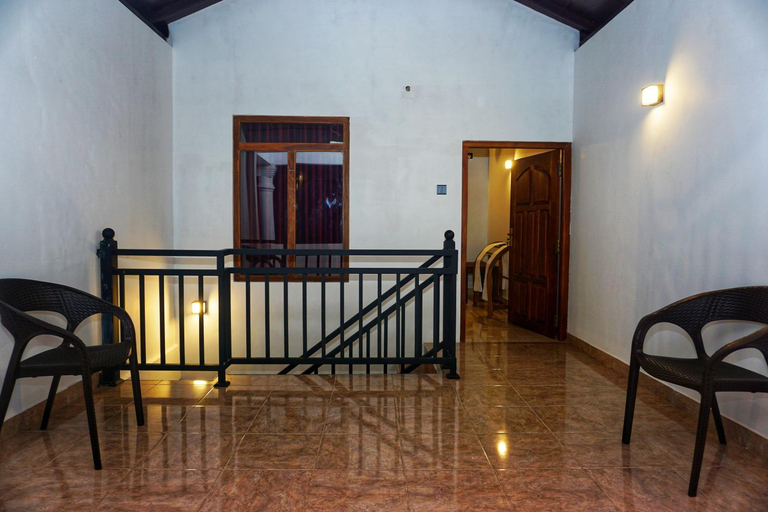 2, Golden Horizon Resort, Palugaswewa