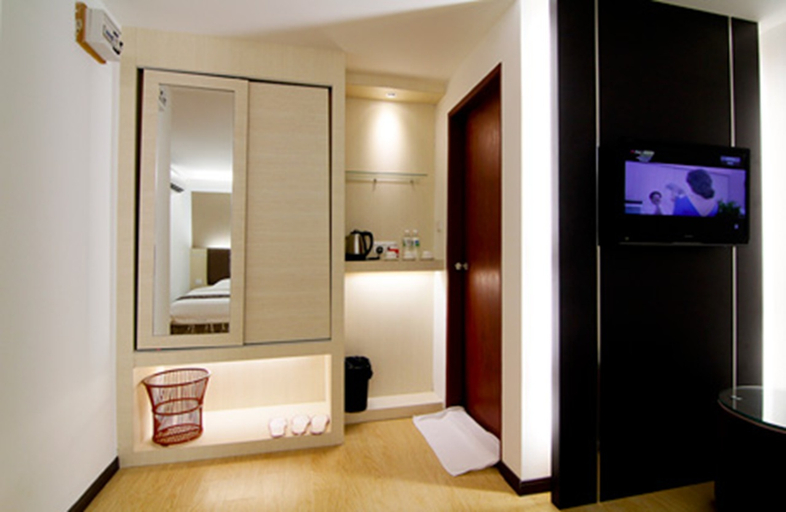 Bedroom 4, Kingsley Hotel, Miri