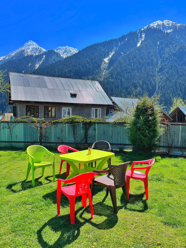 Others 4, Kolahoi Heights, Anantnag