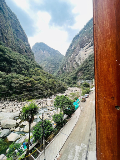 Others 4, ANTURIOS HOUSE, Urubamba