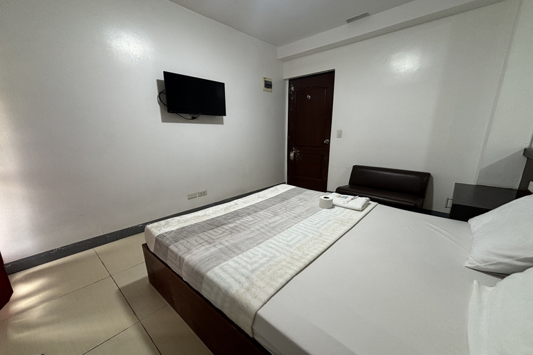Yellowbell Hotel Room Type - Standard Double Room