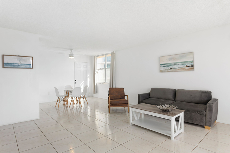 Others 4, Bay Harbor Sunset Apt 5C, Miami-Dade