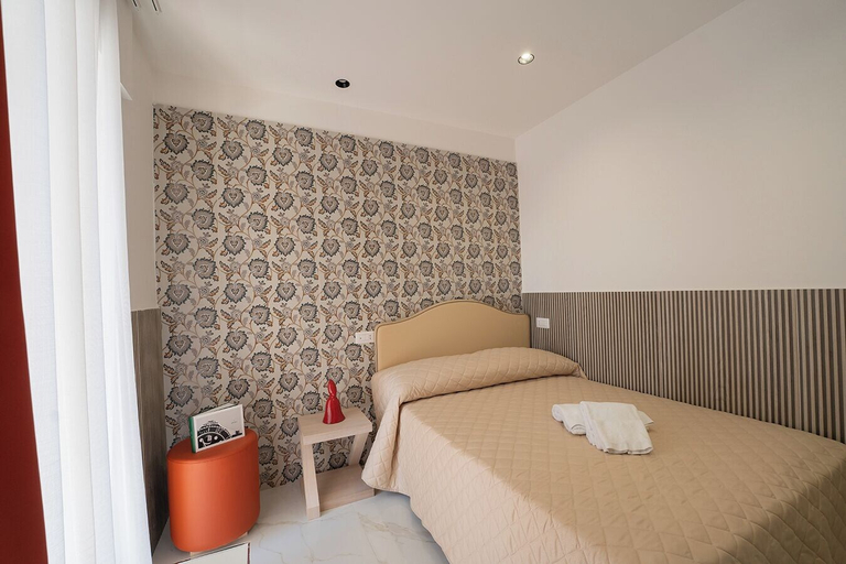 Bedroom 2, P.C. BOUTIQUE SEA VIEW NAPOLI CENTRO by ClaPa Group Dislocated Hospitality, Napoli