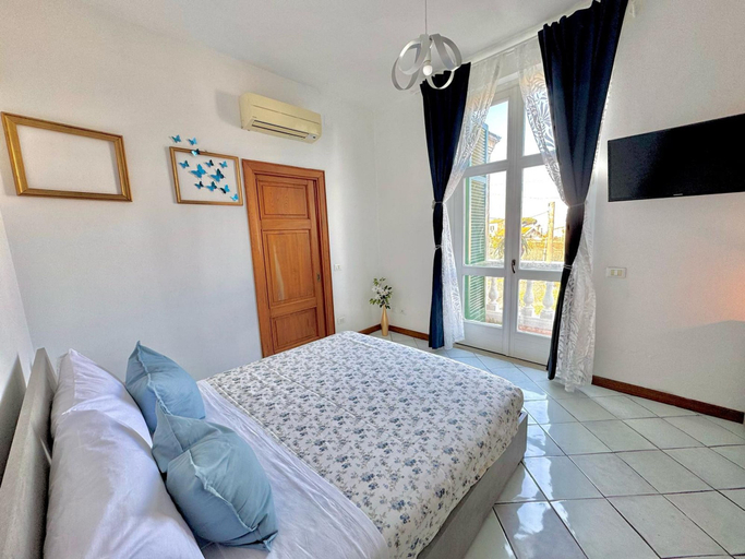 Room 5, Over the Rainbow in Sant Agnello, Napoli