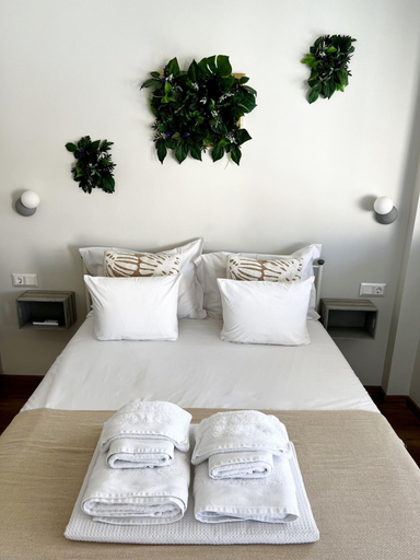 Room 4, Sky Apartment in Dafni, Attica