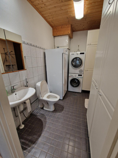 Bathroom 2, Kotareitti Apartments, Lapland