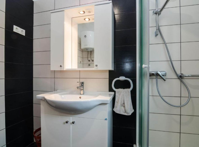Bathroom 2, Seaside Oasis Apartments on Island Ugljan, Preko