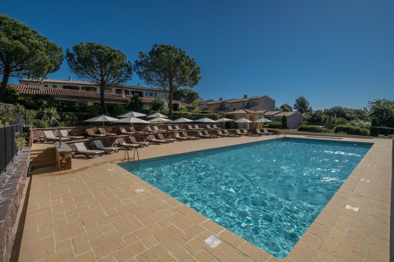 Sport & Beauty 2, Holiday flats at Domaine de Saint-Endreol with golf, SPA and pool, Var