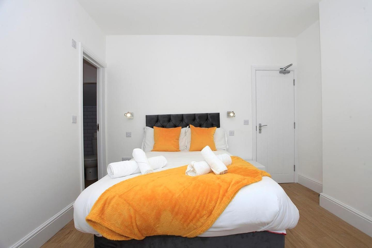 Others 2, Westfield House Ensuites - WHOLE, Peterborough