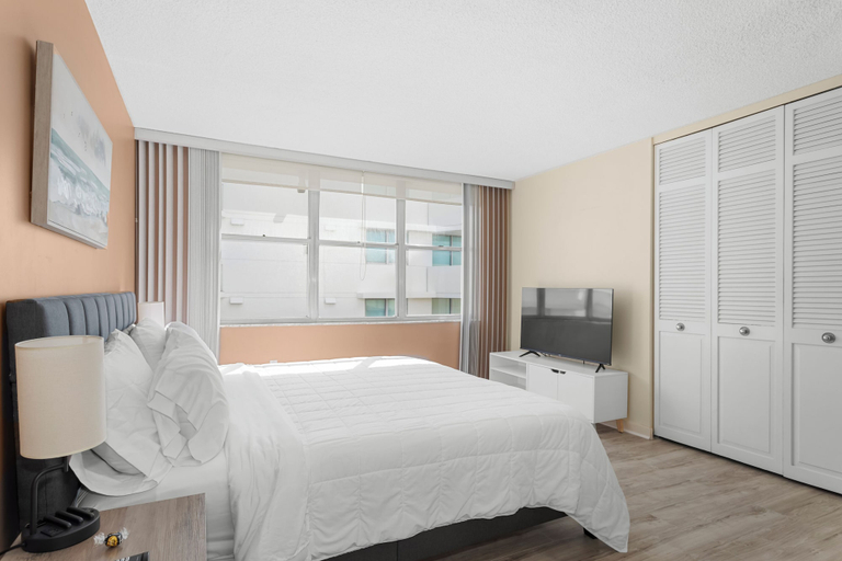 Bedroom 1, Bay Harbor Sunset Two Bedrooms Apt, Miami-Dade