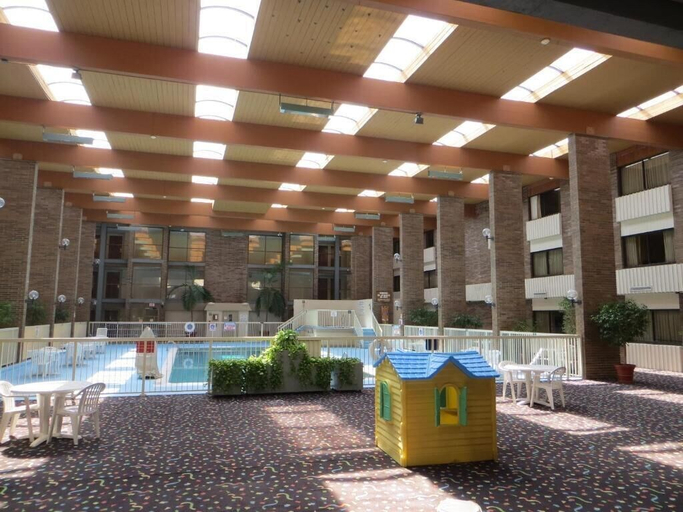 Others 5, Lansing Delta West Hotel, Eaton
