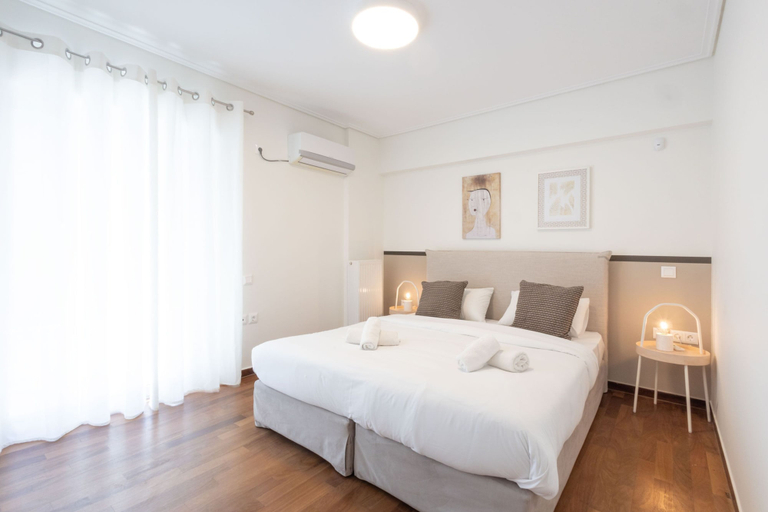 Room 4, Seaside Elegance Brand New 2BD Luxury Stay, Attica