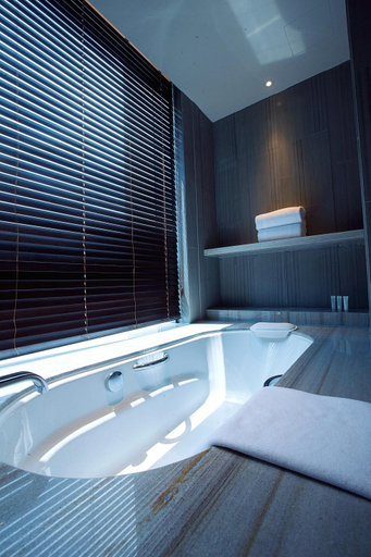 Bathroom 5, HUALUXE Wuxi Taihu By IHG, Wuxi