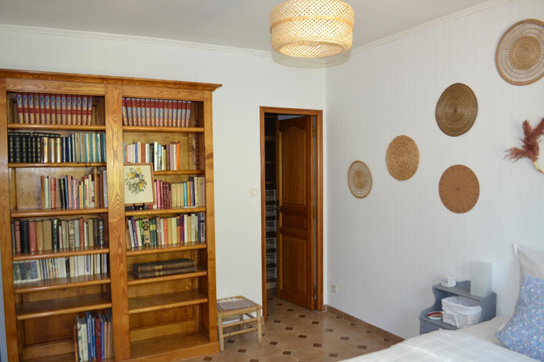 Others 4, Maison renovee avec terrasse privative et jardin au centre de Gemenos, Bouches-du-Rhône