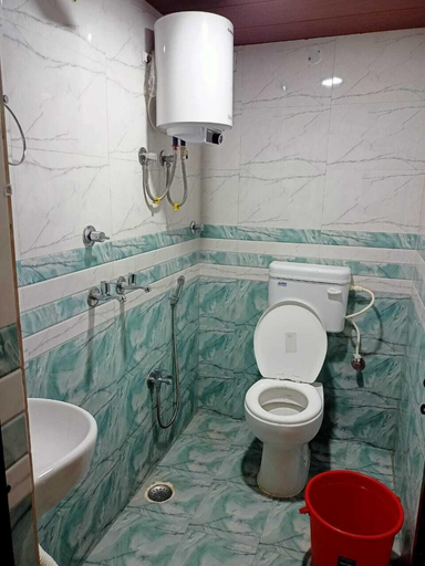 Bathroom 2, Shristi Home Stay, Varanasi