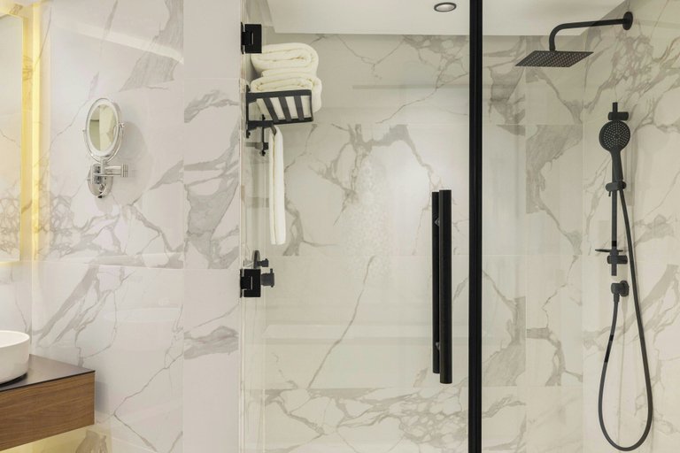 Bathroom 7