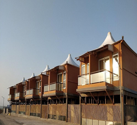 Exterior & Views