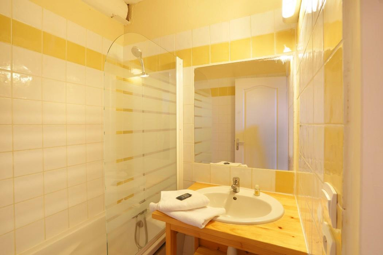 Bathroom 4, Residence Goelia les Portes des Cevennes, Gard