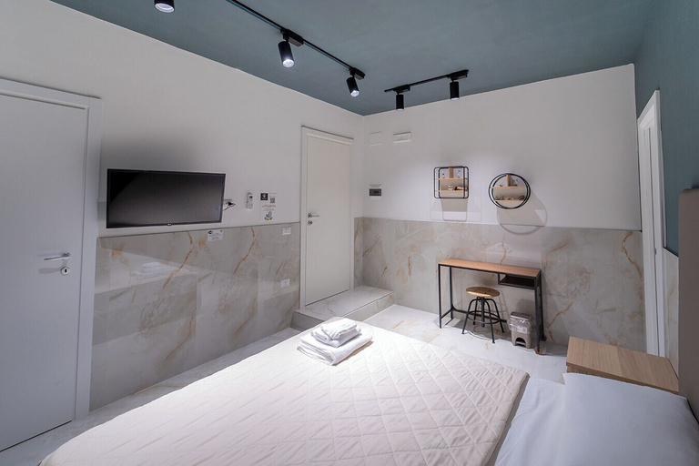 Bedroom 3, P.C. BOUTIQUE SEA VIEW NAPOLI CENTRO by ClaPa Group Dislocated Hospitality, Napoli