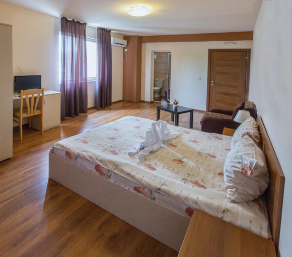 Others 5, Hotel West, Blagoevgrad