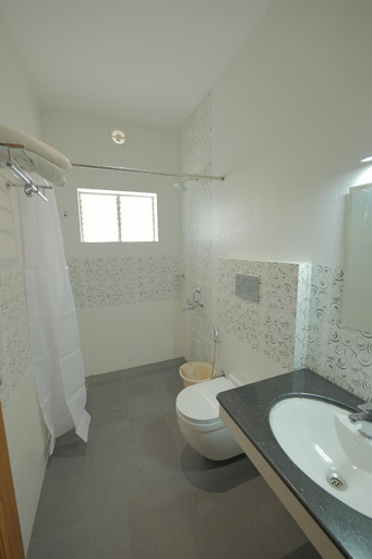 Bathroom 3, Saai Retreat Home, Kanniyakumari