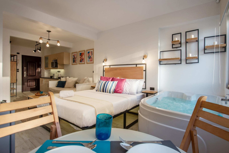 Bedroom 3, Jacuzzi Studio @ The Pyramids Free Airport Pickup, Al-Ahram