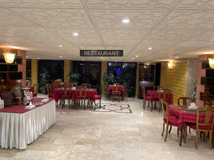 Food & Drinks 5, Alfursan Almotahida Hotel Alhamraa dist, Jeddah