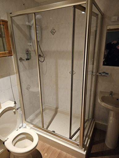 Bathroom 3, The Railway Hotel, Cheshire East