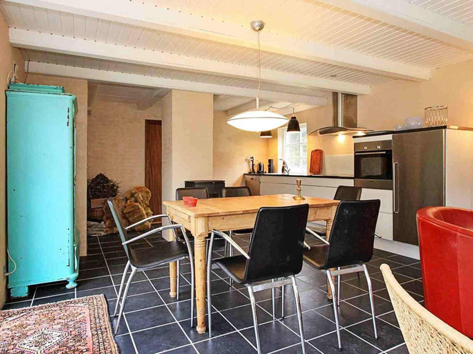 Others 5, 5 Person Holiday Home in Ulfborg-by Traum, Holstebro