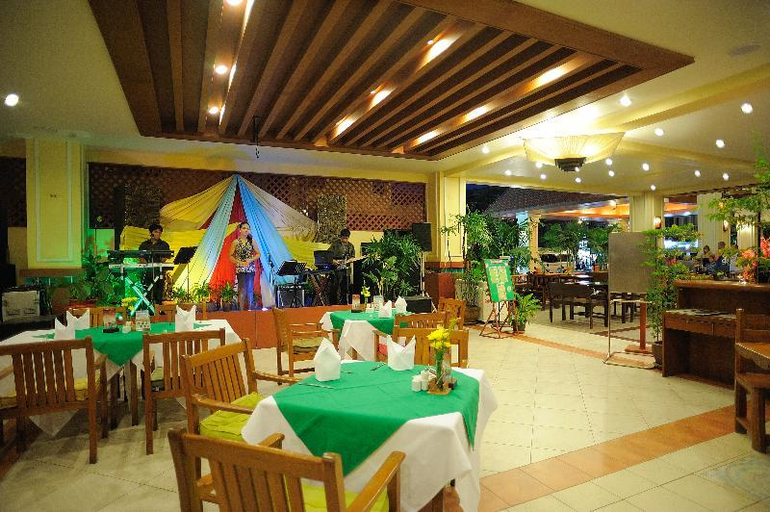Food & Drinks 4, B Buri Hotel, Phuket Island