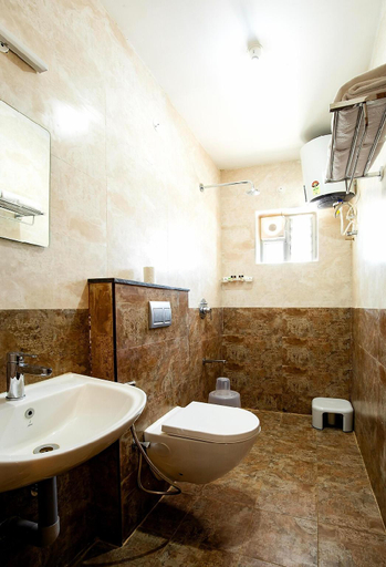 Bathroom 2, COASTAL GRAND RESORT - KOTAGIRI, The Nilgiris