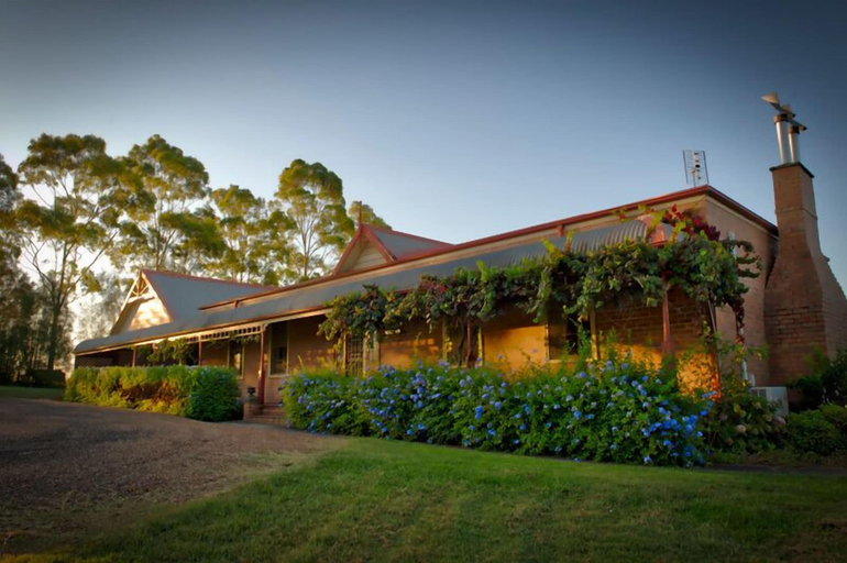 Exterior & Views 2, Bluebush Estate, Cessnock