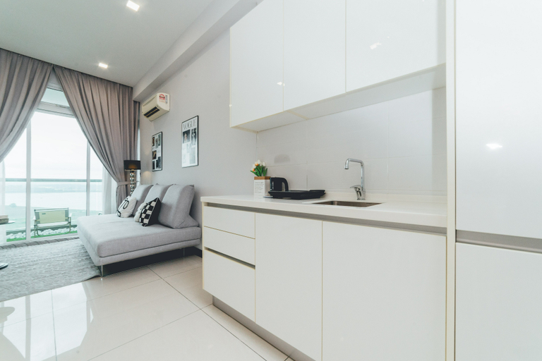 Others 5, Paragon Residence The Modish 3BR7pax Balcony, Johor Bahru