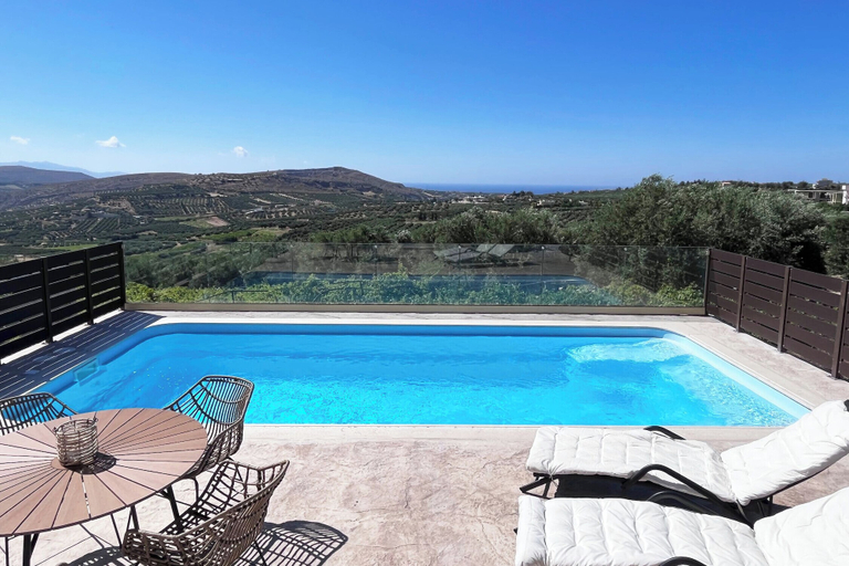 Sport & Beauty, Romance at Villa Dionysos w heated pool, Crete