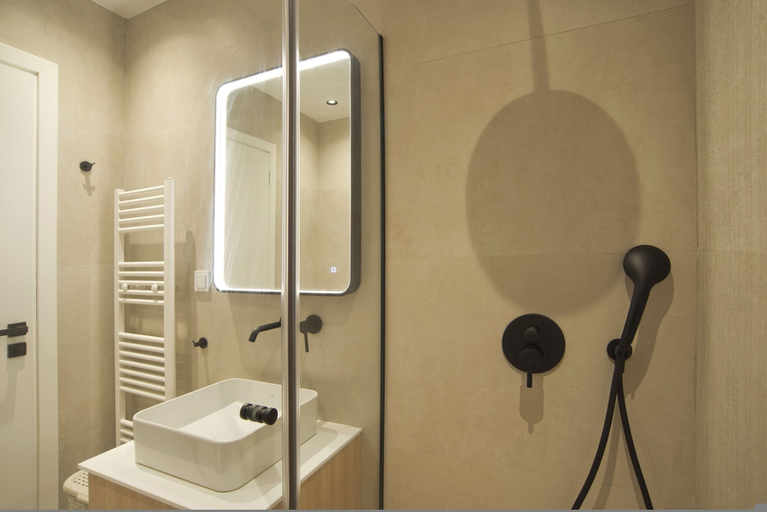 Room 5, Urban Allure in Athina, Attica