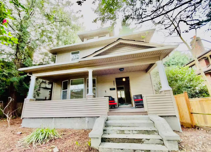 Exterior & Views 2, Charming Stay in Marvelous Seattle, Seattle