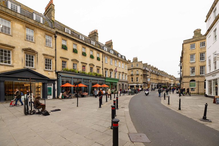 Room 2, Charming One-bedroom Retreat in Historic Bath, Bath and North East Somerset