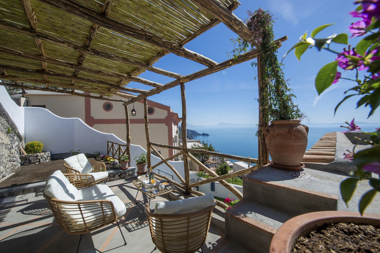 Room 5, Casa Terry - Lovely Apartment With sea View, Salerno