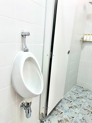 Bathroom 4