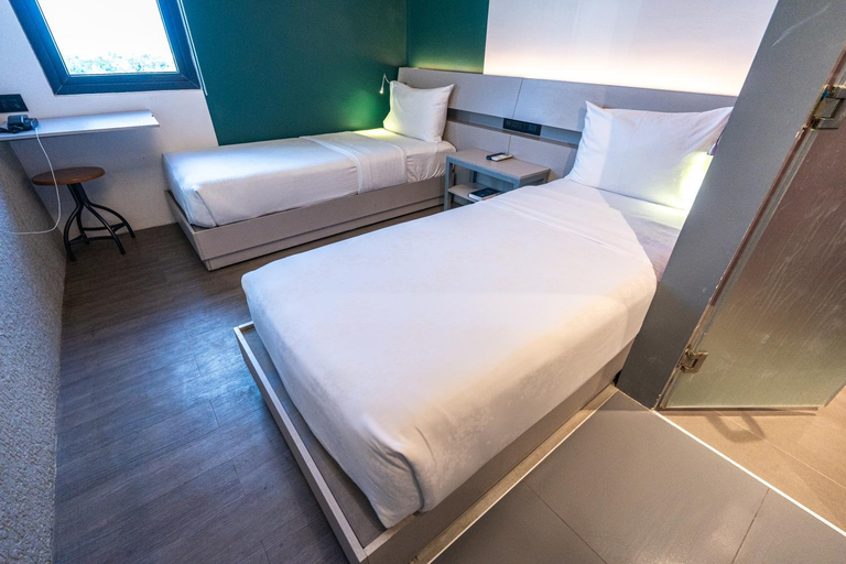 Bedroom 28