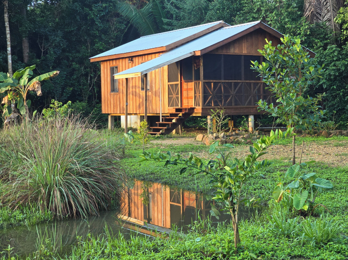Exterior & Views 2, Freshwater Creek Cabanas