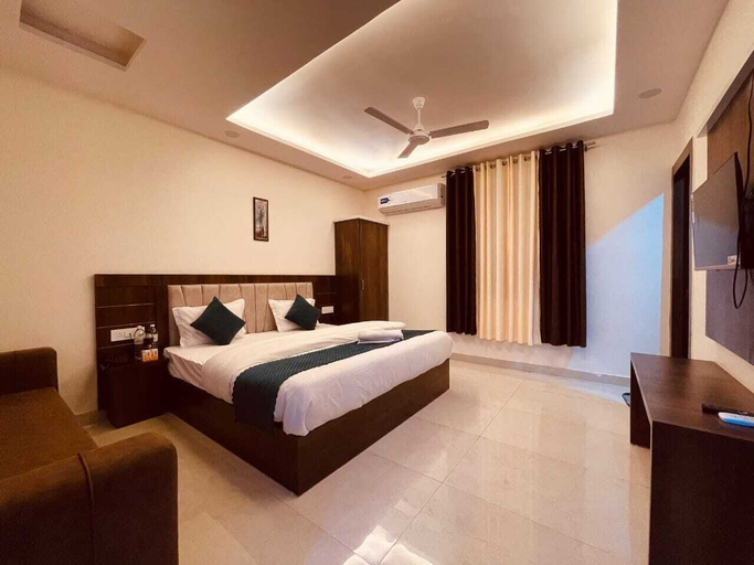 Bedroom 2, Hotel Divine Ganga, Dehradun