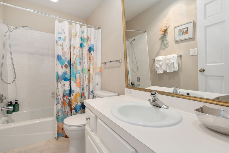 Bathroom 3, Mid-century Mod Retreat Lakefront Trails, Quiet, Larimer