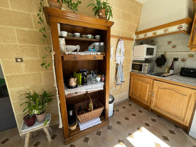 Others 2, Maison renovee avec terrasse privative et jardin au centre de Gemenos, Bouches-du-Rhône